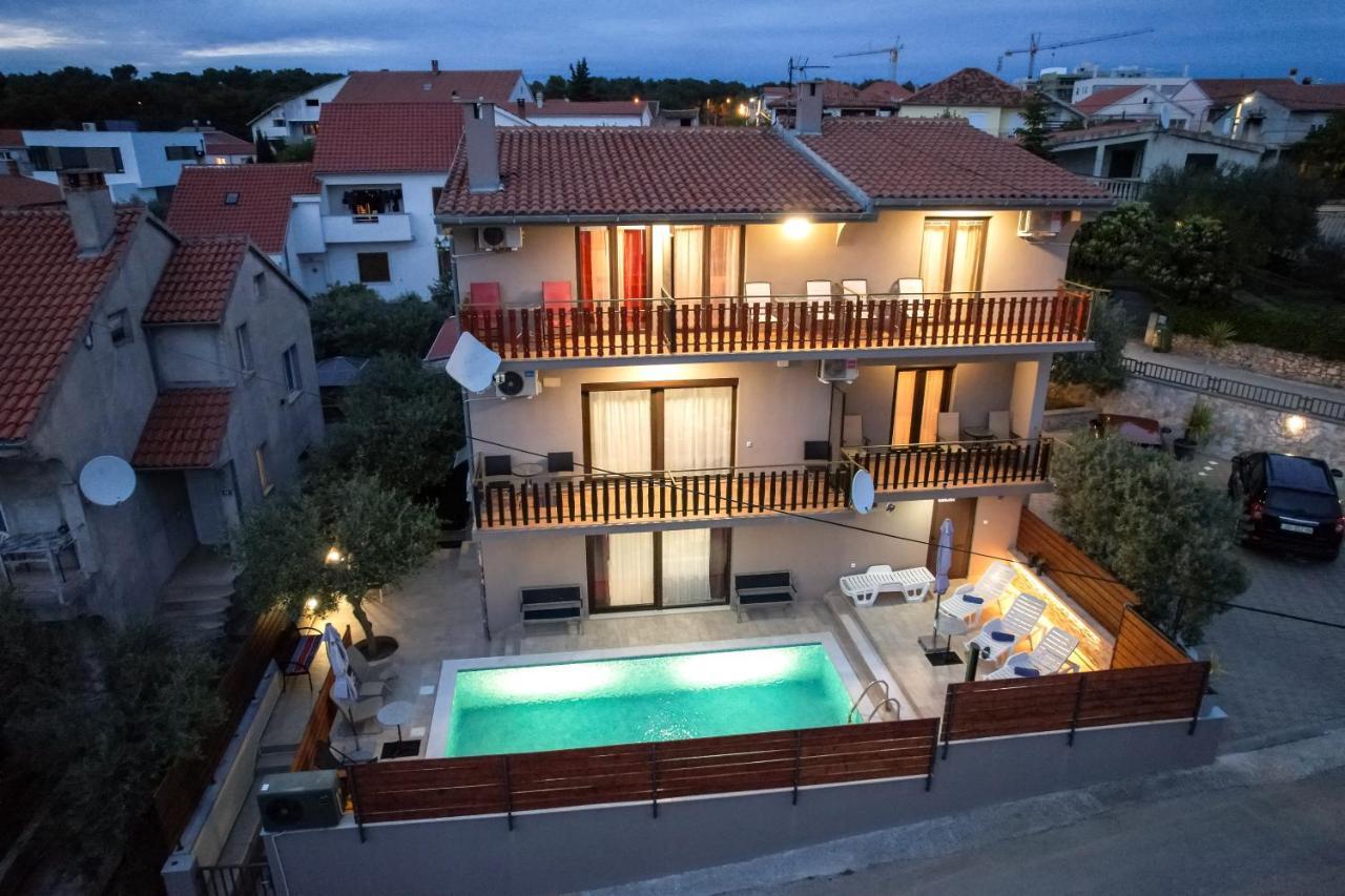 Pool Apartments Julia Zadar Exteriér fotografie