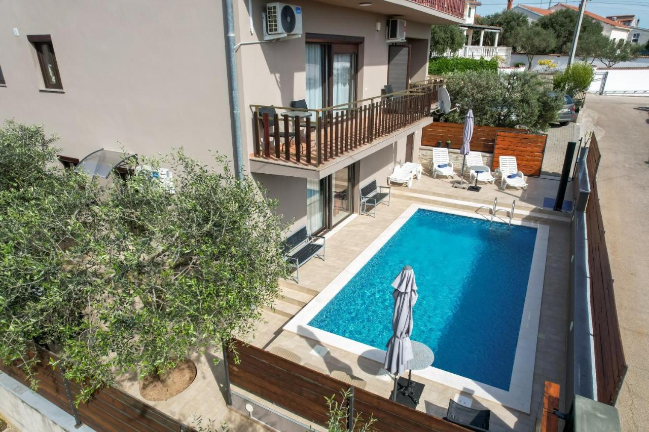Pool Apartments Julia Zadar Exteriér fotografie