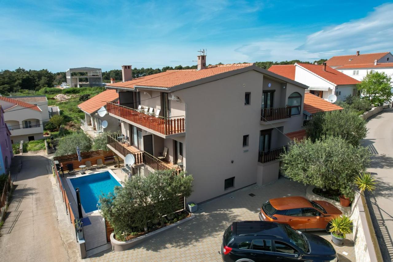 Pool Apartments Julia Zadar Exteriér fotografie