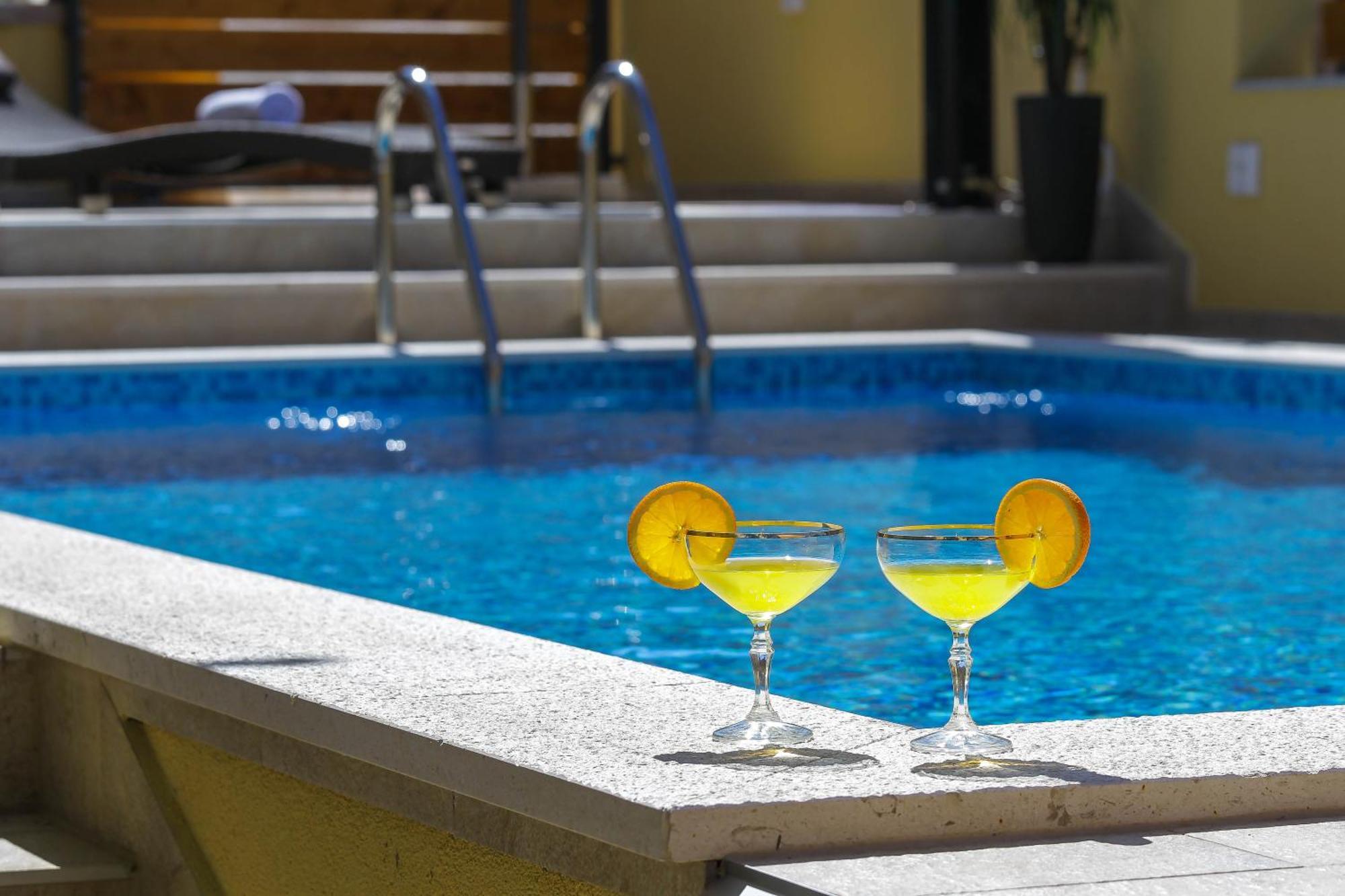 Pool Apartments Julia Zadar Exteriér fotografie